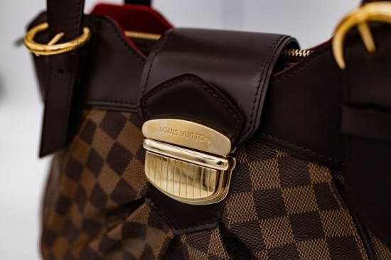 Vintage schoudertas lv shabby chic den haag